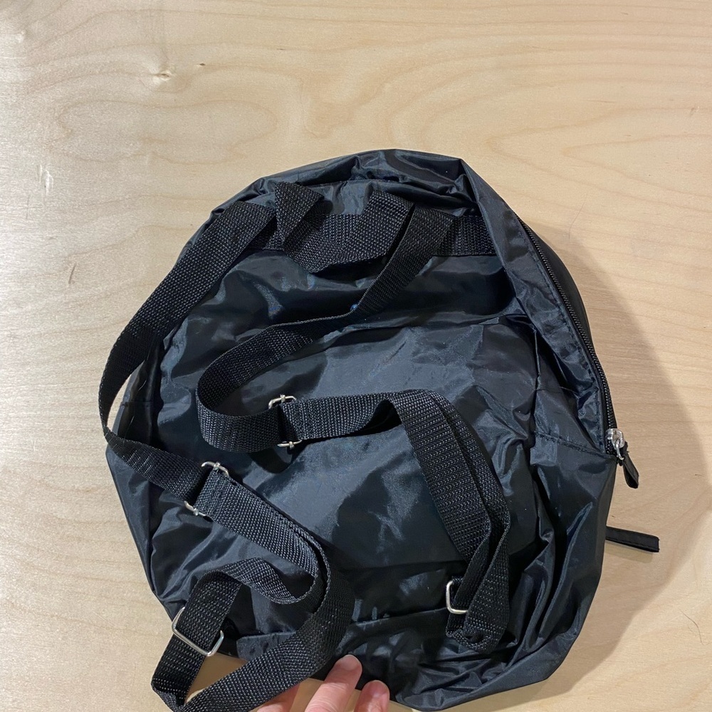Pooh Mini Backpack (EZ) - Picture 6 of 11